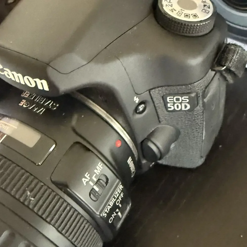 Canon EOS 50D 15.1MP DSLR Camera - Black (Kit with EF 28-135mm f/3.5-5.6 IS USM)